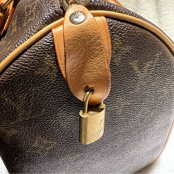 AUTHENTIC LOUIS VUITTON MADE IN FRANCE MONOGRAM SPEEDY 30 BAG FL0023 - Picture 7 of 12